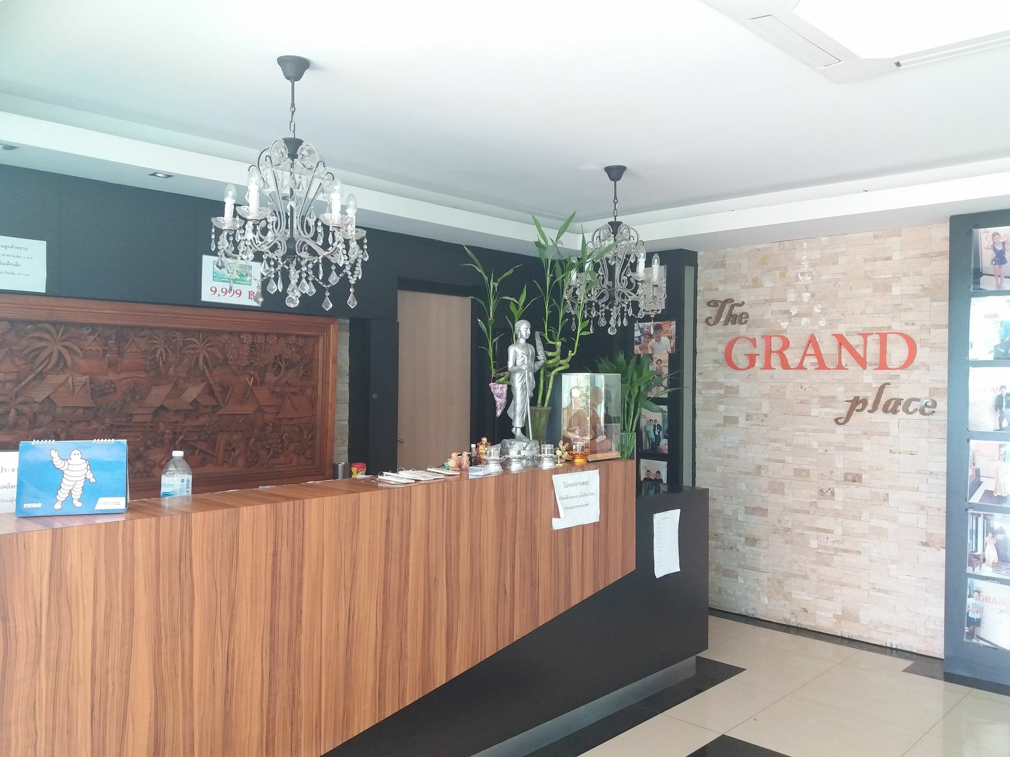 Hotel Grand Lop Buri Exterior foto